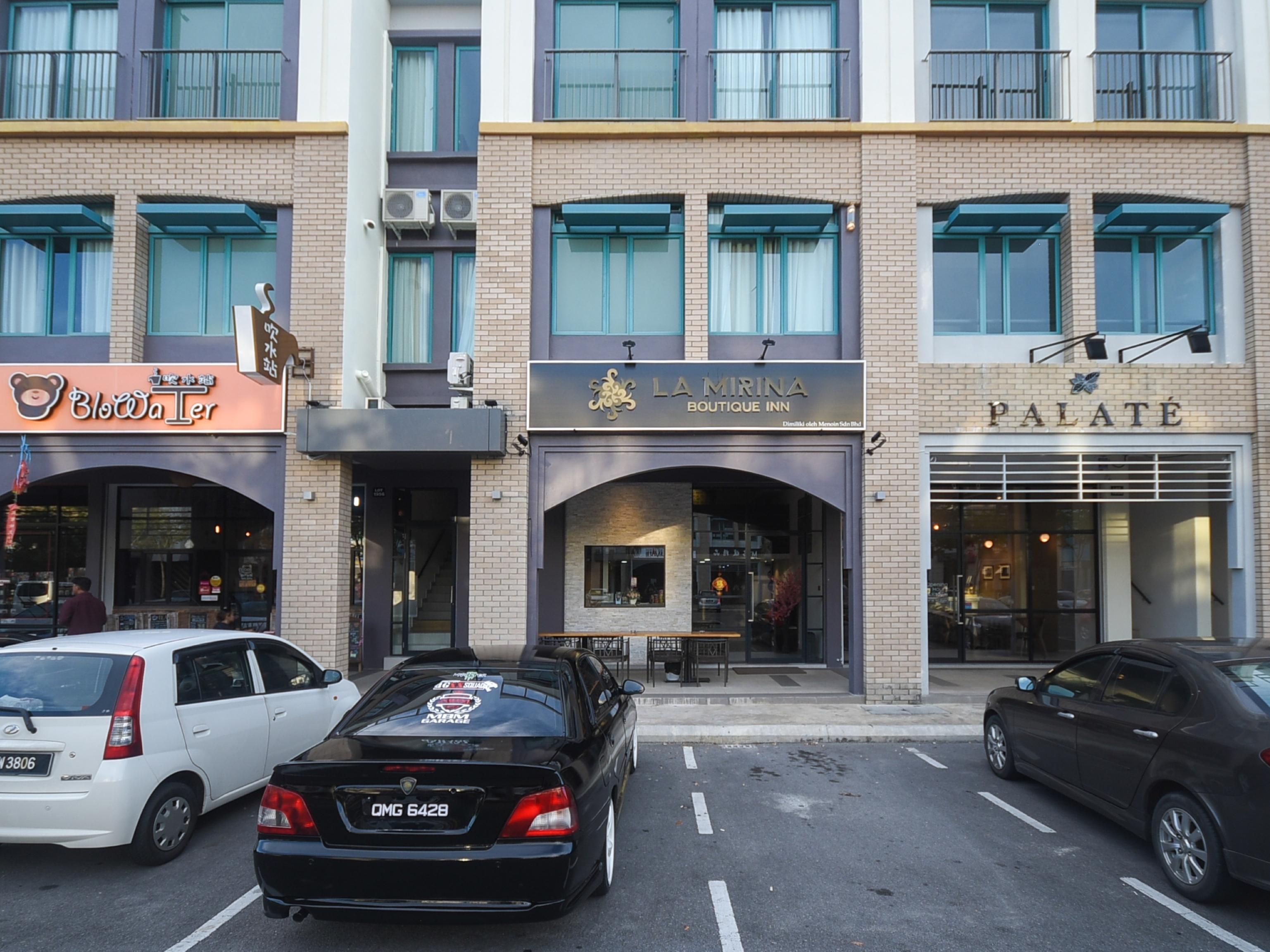 Oyo 1023 La Mirina Boutique Inn Exterior photo